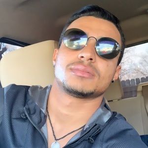 Meet your Posher, Vinicius